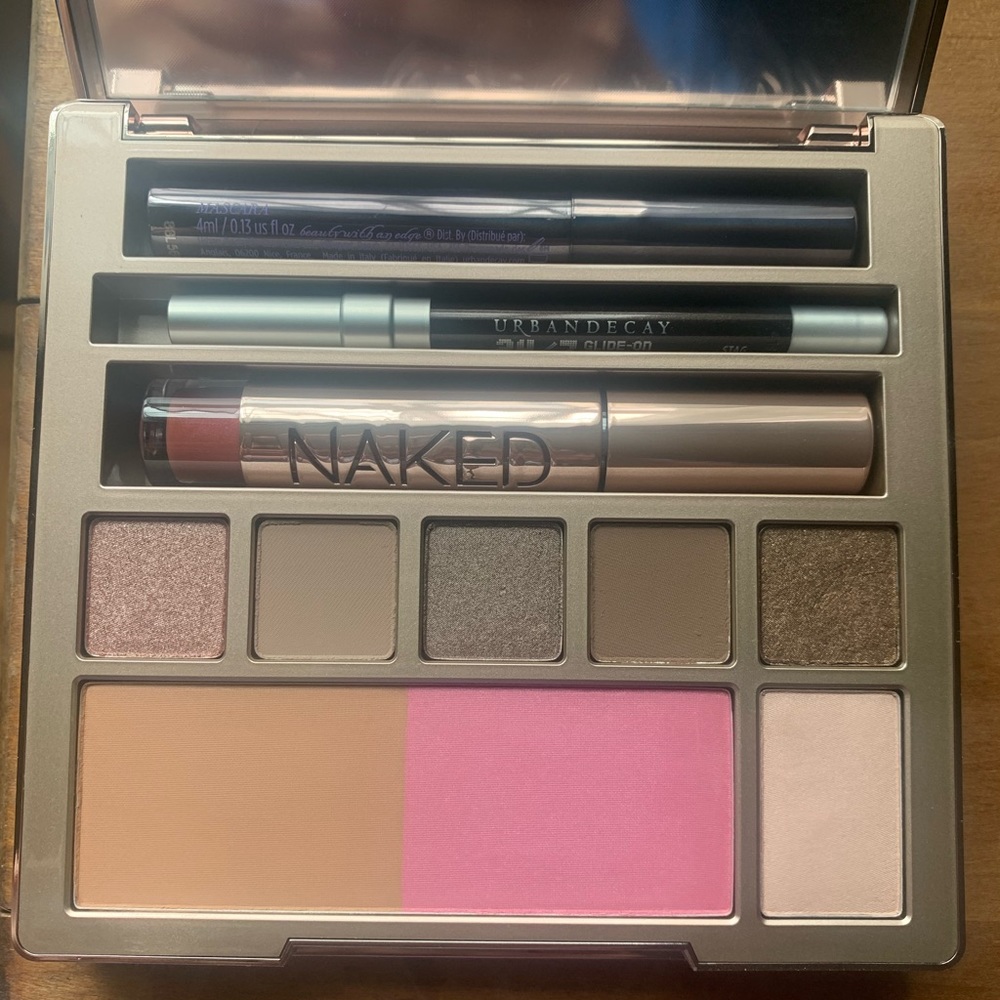 Urban Decay Naked on the Run palette